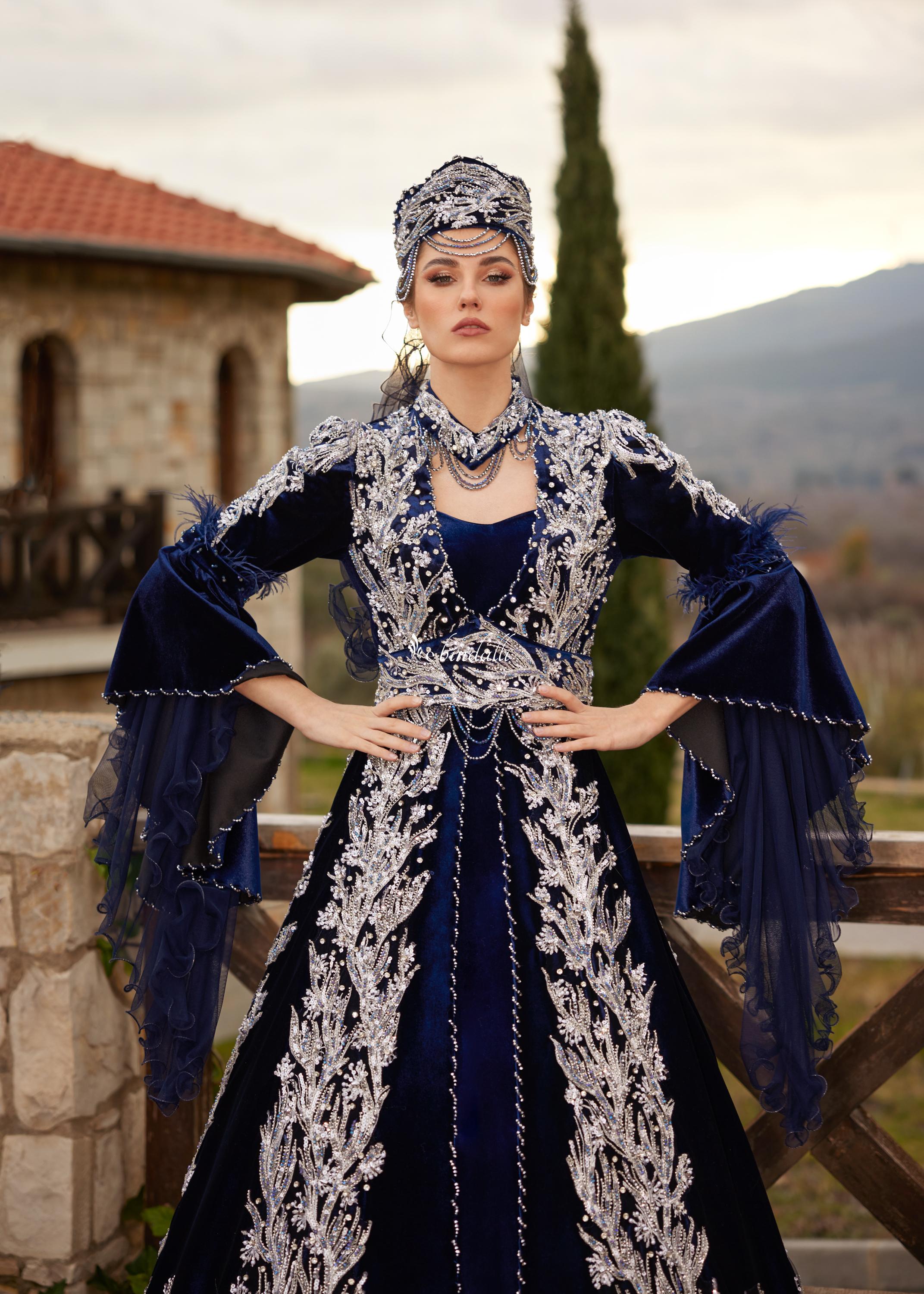 SAKS MAVİ BİNDALLI MODELİ