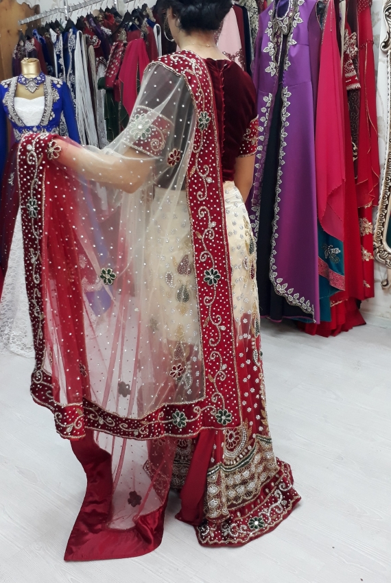 Kiralık Hint Elbisesi Bordo Krem Kiralık Hint Elbisesi Bordo Krem