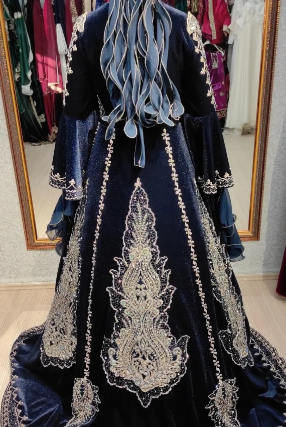 Kiralık Lacivert Büyük Beden Bindallı 54-60 Beden Kiralık Lacivert Büyük Beden Bindallı 54-60 Beden