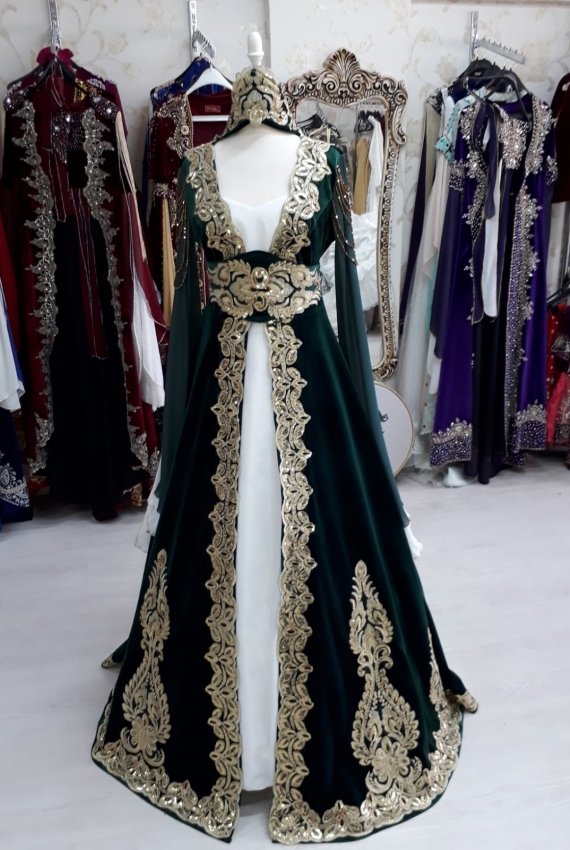 Kiralık Yeşil Büyük Beden Bindallı 46 - 52  Beden Kiralık Yeşil Büyük Beden Bindallı 46 - 52  Beden