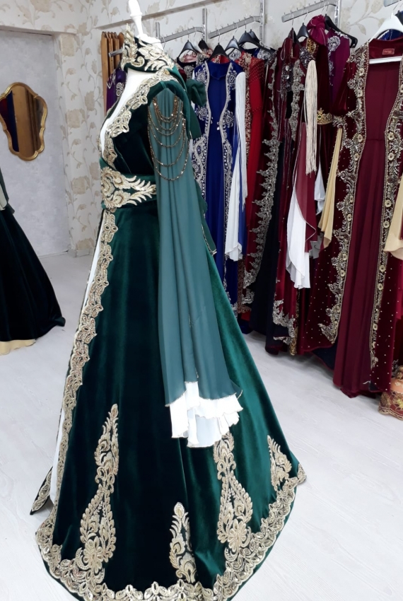 Kiralık Yeşil Büyük Beden Bindallı 46 - 52  Beden Kiralık Yeşil Büyük Beden Bindallı 46 - 52  Beden