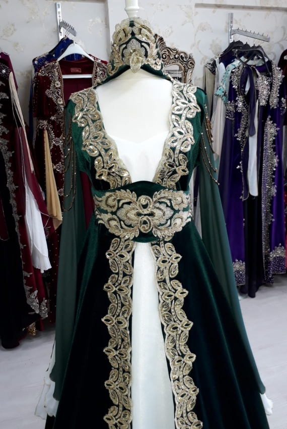 Kiralık Yeşil Büyük Beden Bindallı 46 - 52  Beden Kiralık Yeşil Büyük Beden Bindallı 46 - 52  Beden