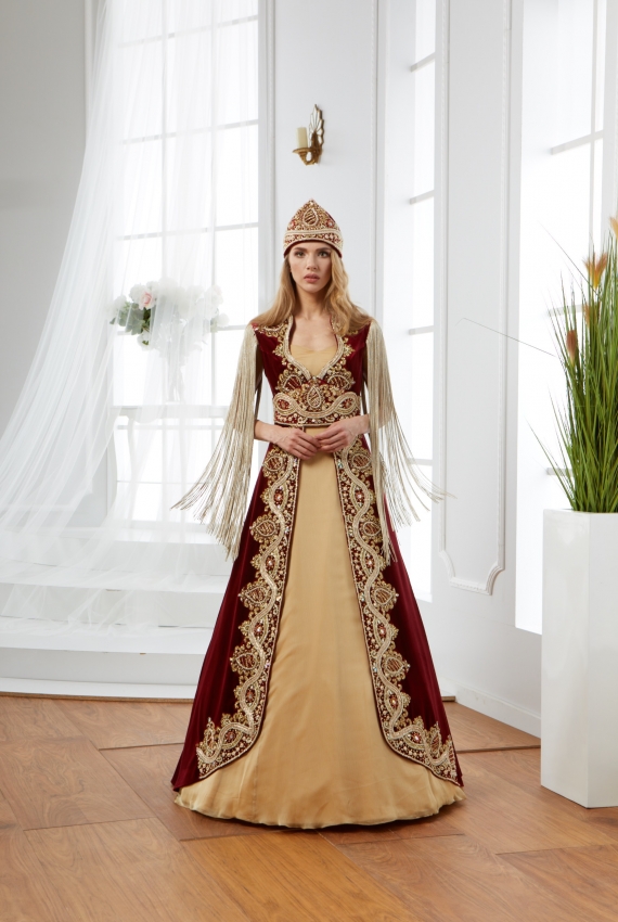 Kiralık Püskül Kol Hint Nakış Kaftan 36 - 40 Beden Kiralık Püskül Kol Hint Nakış Kaftan 36 - 40 Beden